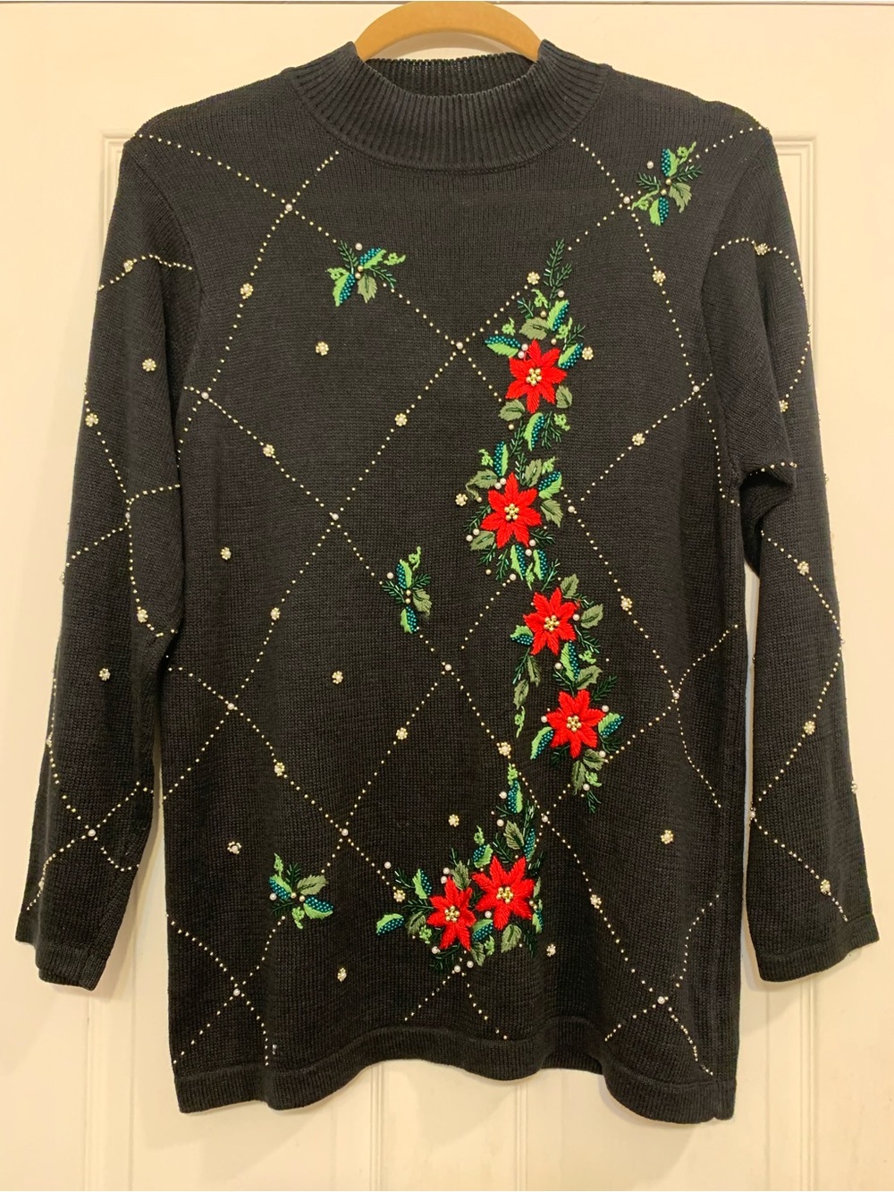 B.P. Designs Women’s Black Poinsettia Christmas Sweater.            3932C